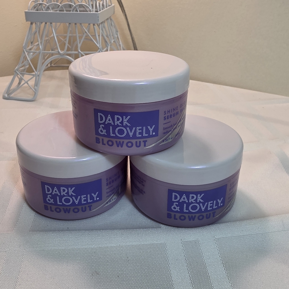 Dark & Lovely Blowout Shine Gloss Serum.  Bundle Of 3. Brand New.